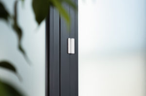 Door Contact 300x198 1